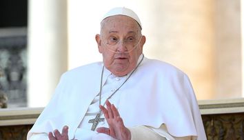 Primele imagini cu Papa Francisc, în sicriu! Suveranul pontif a fost depus într-un coșciug fără capac