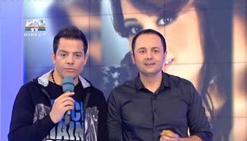 Jean de la Craiova, incantat de una dintre fetele care vor sa-i fie dansatoare
