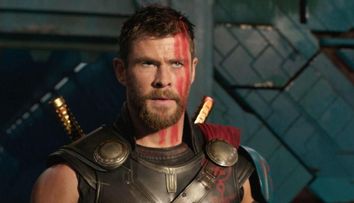Soția lui Chris Hemsworth este de origine română. Cum s-au cunoscut cei doi