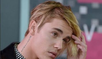 Este un frate devotat. Ipostazele emotionante in care Justin Bieber este surprins alaturi de familie