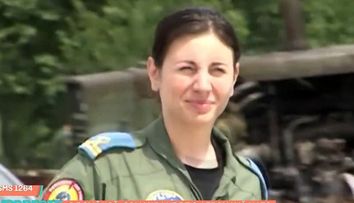O româncă, comandant pe o aeronavă NATO! Cine este Simona Maierean