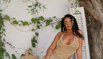 Cine este bărbatul alături de care a fost surprinsă Babs, la scurt timp după ce a anunțat despărțirea de Dorian Popa. Imaginile surprinse după separare