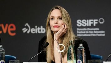 Angelina Jolie: „Trăim vremuri foarte, foarte grele. Nu-mi recunosc țara.” Ce a determinat-o pe actriță să reacționeze astfel