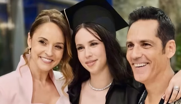 Violeta Bănică, imagini emoționante cu părinții de la absolvirea liceului. Andreea Marin și Stefan Bănică, apariție rară împreună
