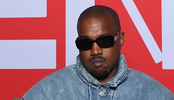 Gafele lui Kanye West care l-au transformat într-o vedetă indezirabilă. Cum a decăzut artistul