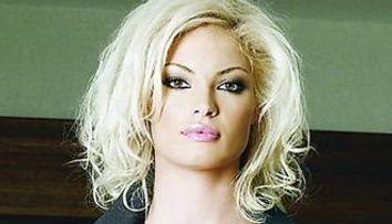 Valentina Pelinel: 
