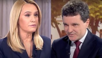 Cu ce a apărut Nicușor Dan pe telefon în timpul interviului cu Andreea Esca. Oamenii au observat detaliul și i-au lăsat mii de cuvinte frumoase: „E Președintele pe care mi-l doream!”
