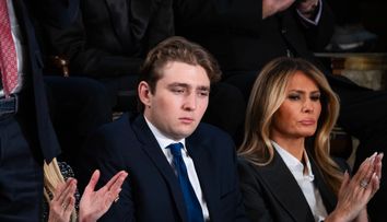 Barron Trump, apariție surprinzătoare de ziua tatălui său. Ce detaliu au observat fanii