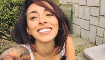 Ele sunt vedetele din Romania cu cele mai sexy tatuaje. Care sunt cele mai cool modele ale divelor de la noi