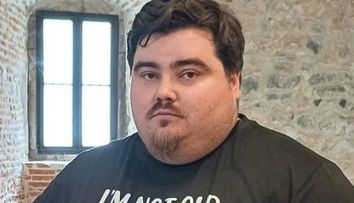Ștefan, un profesor de istorie din Botoșani, a murit subit la doar 31 de ani! Mesajele sfâșietoare transmise de cei care l-au cunoscut: „Suntem în stare de șoc!”