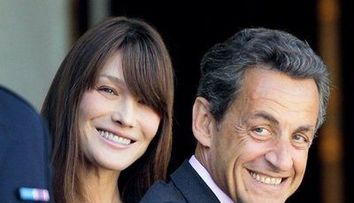 Carla Bruni-Sarkozy a nascut o fetita
