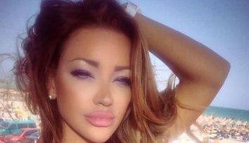 Bianca Dragusanu, schimbare de look pe placul fanilor. Este cea mai indrazneata ipostaza in care s-a fotografiat