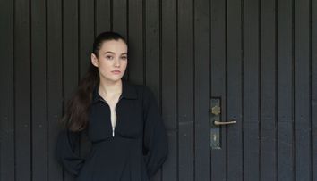 Cine este Ioana Brumar și ce spune despre rolul ei din serialul „Groapa”: „E genul acela de fată care ar face orice pentru iubire”