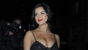 Trecutul amoros a adus-o in atentia presei. Cum s-a pozat Demi Rose, cea mai indrazneata vedeta britanica