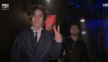 Caracterele tari s-au ciocnit pe scena la Vocea Romaniei. Loredana i-a aplaudat in picioare la final