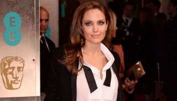 Angelina Jolie, de la tanara zbuciumata a Hollywood-ului la cea mai puternica si celebra actrita din lume