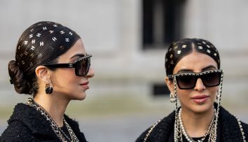 Toată lumea întoarce capul după ele pe stradă. Cine sunt surorile Babani, care cheltuie o avere pe haine și accesorii de lux