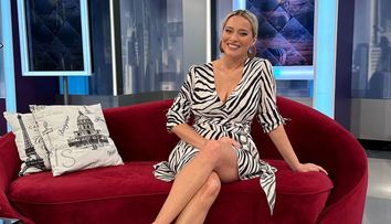 Laura Cosoi s-a fotografiat pe jumătate dezbrăcată, iar fanii au taxat-o fără să stea pe gânduri. Cum a putut să apară actrița, în ultima lună de sarcină: „E destul de rușinos”