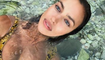 Irina Shayk și-a etalat silueta de supermodel într-un costum de baie super sexy: “Ești femeia perfectă!”
