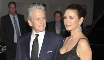 Era o fetita dragalasa, acum e o adolescenta superba. Cum arata fiica lui Michael Douglas si a lui Catherine Zeta Jones