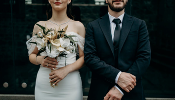 (P) Florile interzise la nuntă: Ce să NU duci niciodată și cu ce le înlocuiești ca să nu strici feng shui-ul iubirii?