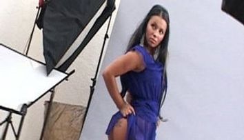Sedinta foto cu bomba sexy Iulia, iubita lui Cristi Tanase