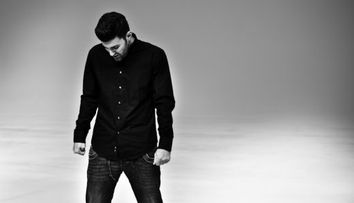 Lui Smiley i s-a dat foc! Totul s-a intamplat la filmarile pentru noul lui clip