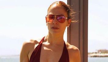 Jennifer Lopez, suprinsă de paparazzi pe străzile din Miami! Cum a fost fotografiată artista