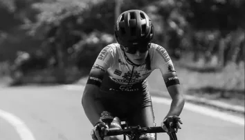 Sara, o ciclistă de 19 ani, a murit într-un accident rutier teribil. Tatăl ei a făcut mărturii cutremurătoare: „Tată, te rog, iartă-l!”
