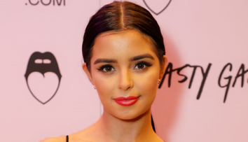 FOTO Demi Rose s-a dezlănțuit din nou. A pozat fără haine în deșert