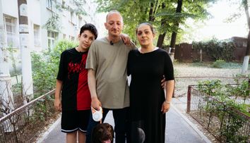 Visuri la cheie, 9 octombrie 2024. Povestea emoționantă a familiei Covaci. Claudiu a trecut pe lângă moarte, după ce uniforma i-a fost cuprinsă de flăcări: „Grefele de piele îi sunt puse direct pe mușchi”