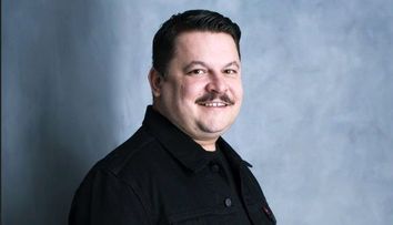 Mihai Bobonete dă party la Vama Veche și cheamă pe toată lumea. „O să pun muzică, pe plajă”