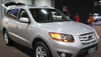 (P) De ce să alegi o mașină automată din oferta companiei de închirieri auto din Otopeni?