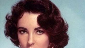 Elizabeth Taylor a murit
