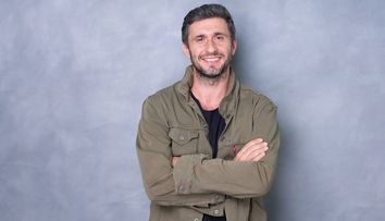 Dragoș Bucur, din nou la catedră. Au început înscrierile la școala actoriedefilm.ro