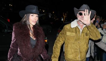 Jeff Bezos, schimbare radicală de look! Miliardarul, surprins de paparazzi cu soția Lauren Sanchez la shopping în Aspen, paradisul schiorilor