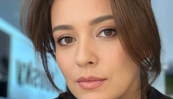 Diana Dumitrescu sărbătorește aniversarea căsniciei, purtând rochia de mireasă. Mesaj pentru soțul ei: „Te iubesc până la lună!”