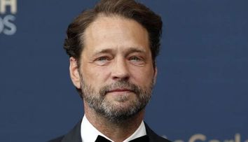 Jason Priestley, cel mai norocos bărbat din lume! Actorul din „Beverly Hills 90210” are o soție superbă