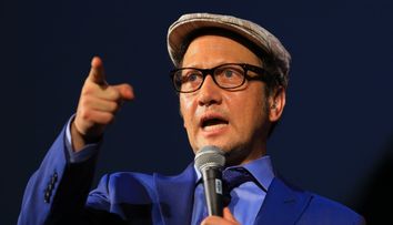 El, un actor care ii face pe toti sa rada. Ea, incredibil de frumoasa. Cum arata sotia lui Rob Schneider