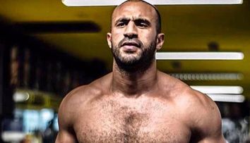 Cum arata fiica lui Badr Hari? Nu seamana deloc cu tatal ei