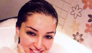 Elena de la Mandinga a fost criticata adesea pentru cum arata, dar si-a aratat lenjeria intr-o rochie complet transparenta. Cum arata de fapt artista