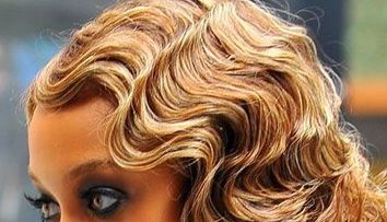 Tyra Banks, guest star rasfatat de stilist in 