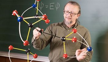 O fetita de 10 ani a inventat o molecula exploziva