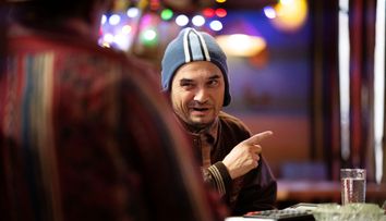 Las Fierbinți a fost lider absolut de audiență! În această seară, un actor cunoscut își face apariția: „Brad Pitt e la noi în sat!”