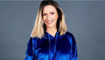 Din 30 august, Adela Popescu prezintă emisiunea ”Vorbește lumea”