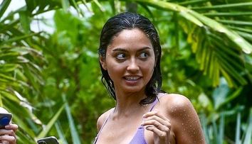 Ambra Gutierrez, apariție incendiară la plajă. Cum a fost surprinsă de paparazzi