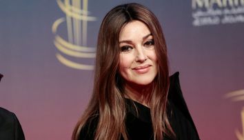 Frumusețe atemporală! Monica Bellucci impresionează la 60 de ani cu naturalețea și eleganța sa