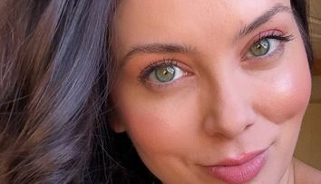 Anca Dumitra, apariție grațioasă pe platoul Las Fierbinți. Actrița se poate mândri cu o siluetă de model
