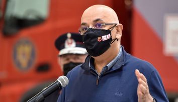 Raed Arafat știe cum pot face românii cumpărături dacă magazinele se închid la ora 18.00: „Ieși într-o pauză”