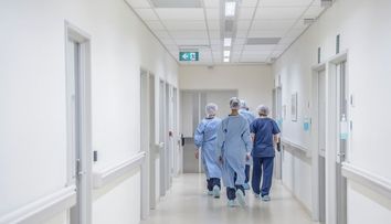 Doua femei au primit o sansa la viata, gratie unui transplant de rinichi. Interventia chirurgicala a avut loc la Cluj